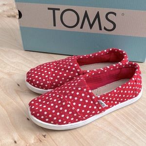Girl’s TOMS Slip Ons